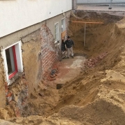 Bild 2 Kelleraußentreppe nach Abriß