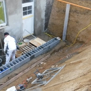 Bild 3 Neubau Kelleraußentreppe mit Betonschalungssteinen